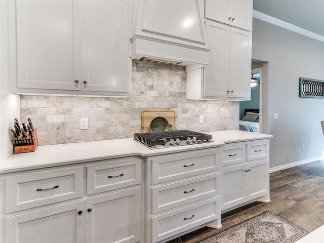 9316 NW 118th Street, Yukon, OK 73099