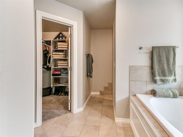 9316 NW 118th Street, Yukon, OK 73099