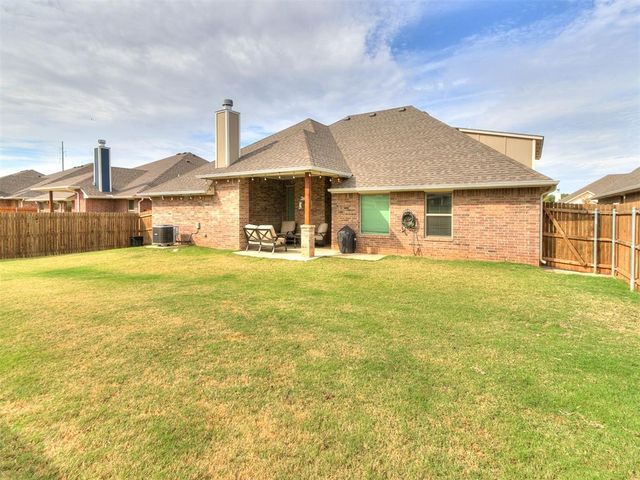 9316 NW 118th Street, Yukon, OK 73099