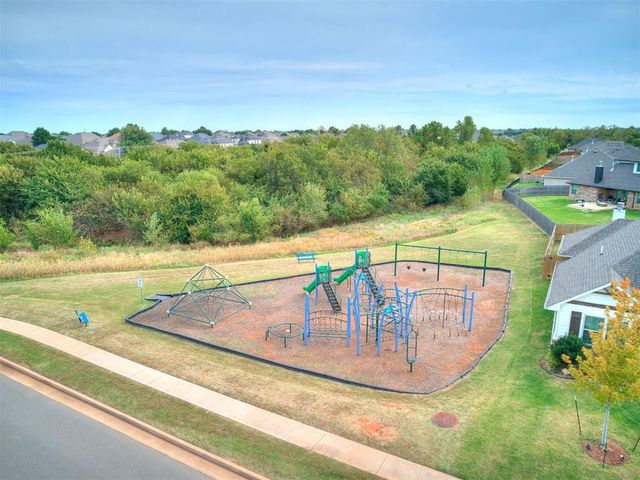 9316 NW 118th Street, Yukon, OK 73099