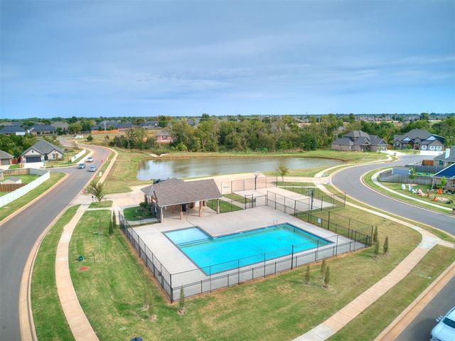 9316 NW 118th Street, Yukon, OK 73099