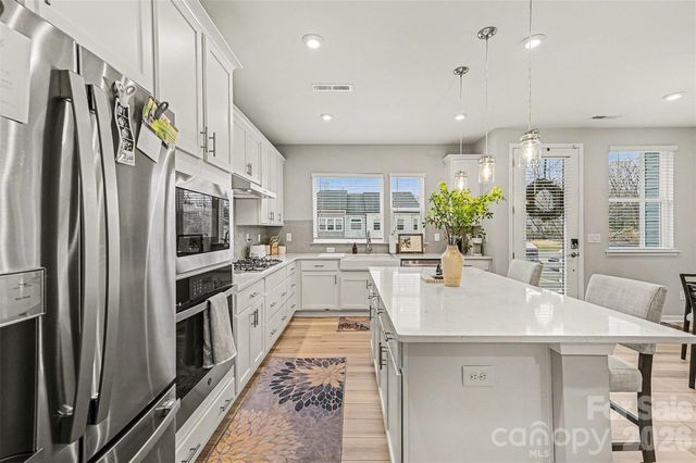 811 Redd Alley, Charlotte, NC 28217