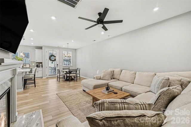 811 Redd Alley, Charlotte, NC 28217