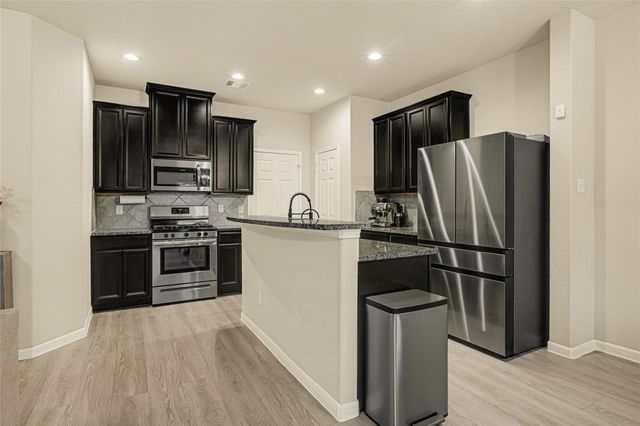 6520 Gillock Meadow Lane, Houston, TX 77048