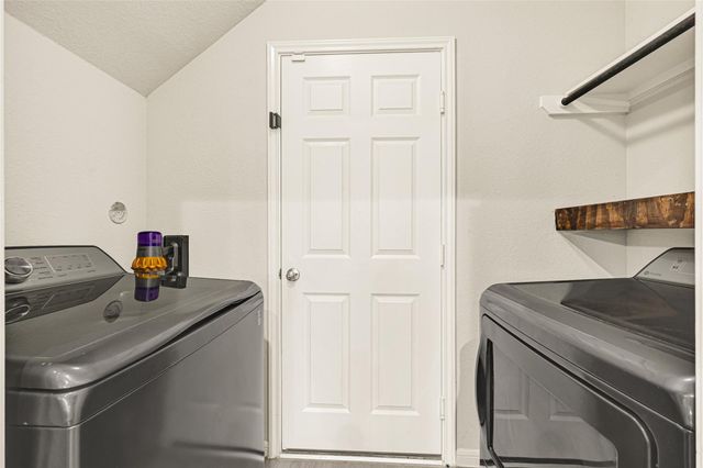 6520 Gillock Meadow Lane, Houston, TX 77048