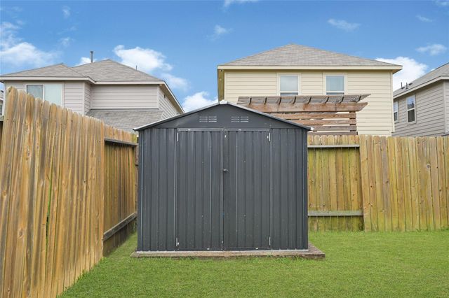 6520 Gillock Meadow Lane, Houston, TX 77048