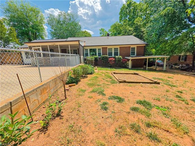 400 Western Boulevard, Lexington, NC 27295