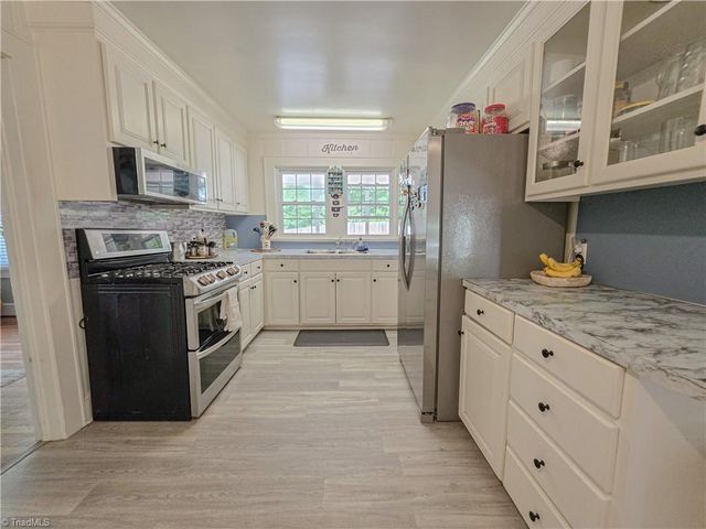 400 Western Boulevard, Lexington, NC 27295