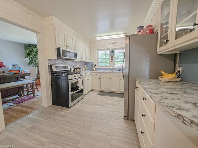 400 Western Boulevard, Lexington, NC 27295