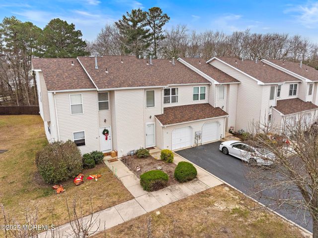 87 Vincent Court, Little Egg Harbor, NJ 08087