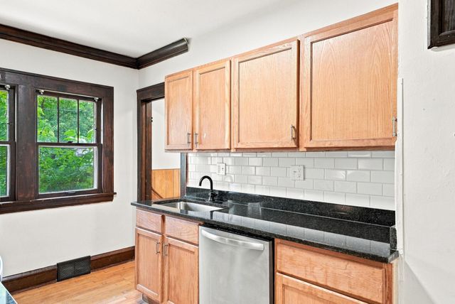 3237 Sheridan Avenue N, Minneapolis, MN 55412