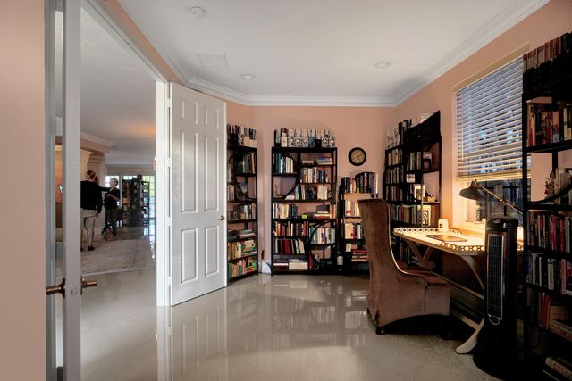 8976 Biddle Court, Wellington, FL 33414