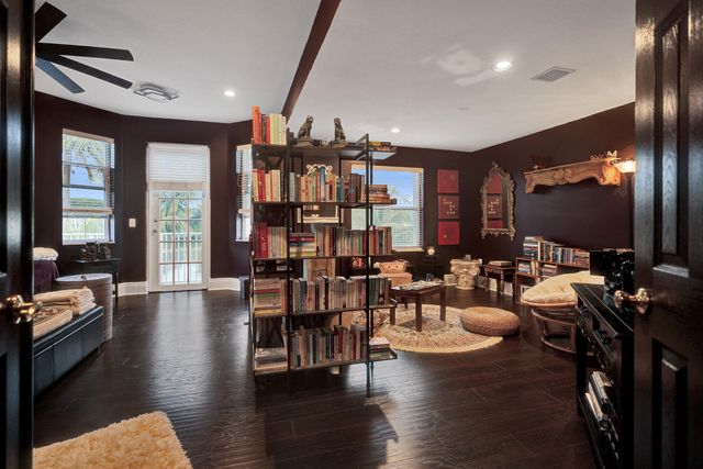 8976 Biddle Court, Wellington, FL 33414