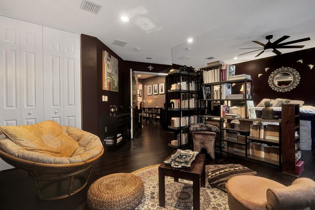 8976 Biddle Court, Wellington, FL 33414