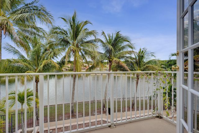 8976 Biddle Court, Wellington, FL 33414