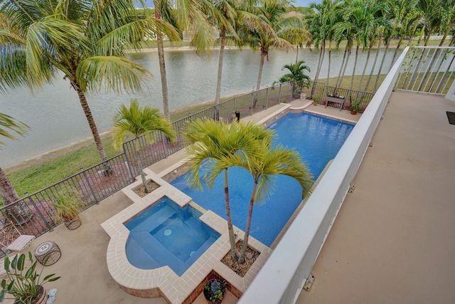 8976 Biddle Court, Wellington, FL 33414