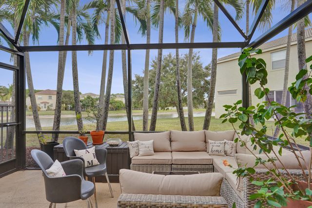 8976 Biddle Court, Wellington, FL 33414