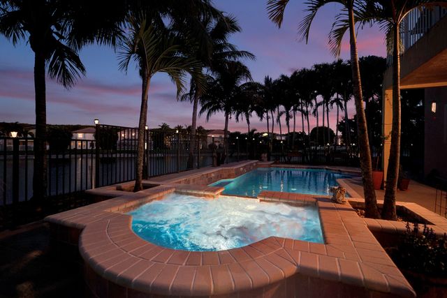 8976 Biddle Court, Wellington, FL 33414