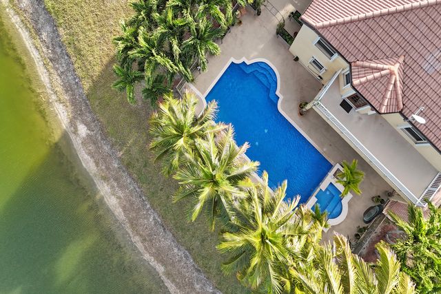 8976 Biddle Court, Wellington, FL 33414