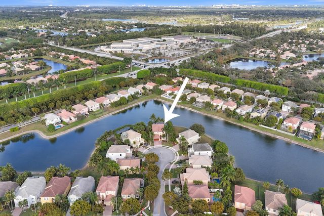 8976 Biddle Court, Wellington, FL 33414