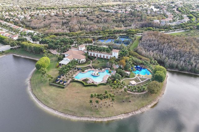 8976 Biddle Court, Wellington, FL 33414