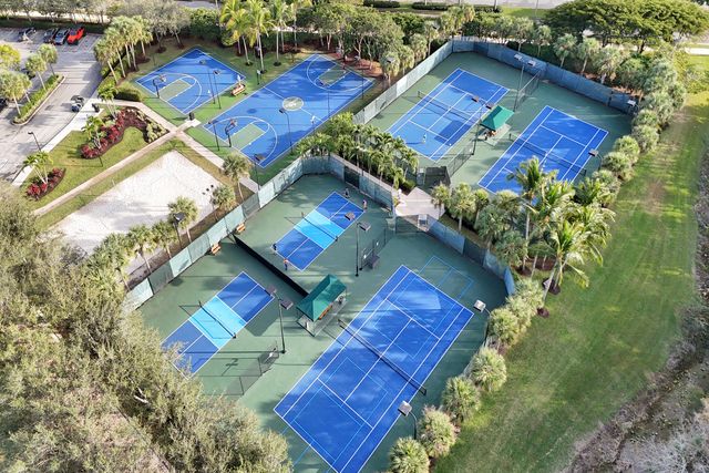 8976 Biddle Court, Wellington, FL 33414