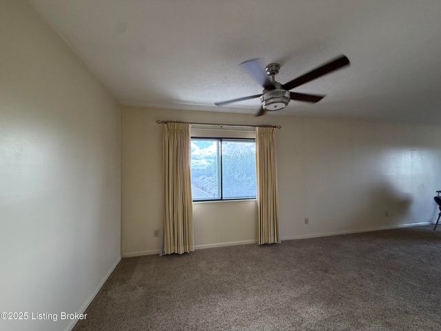 3030 Breckenridge Ln APT 536, Louisville, KY 40220