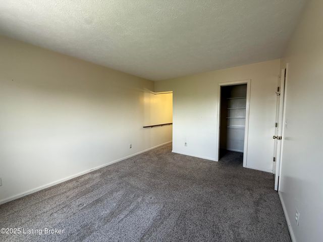 3030 Breckenridge Ln APT 536, Louisville, KY 40220