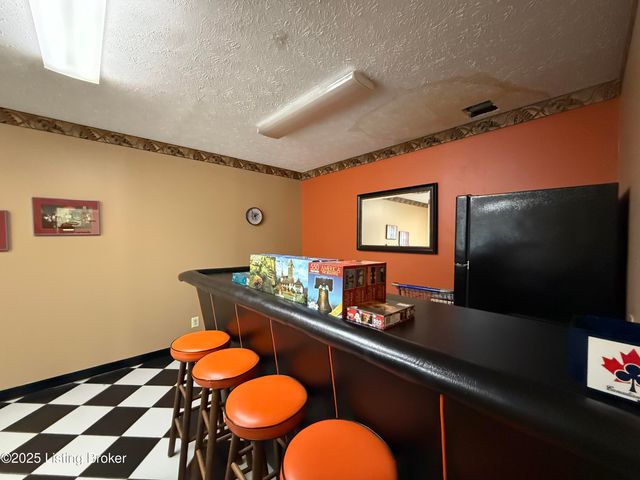 3030 Breckenridge Ln APT 536, Louisville, KY 40220