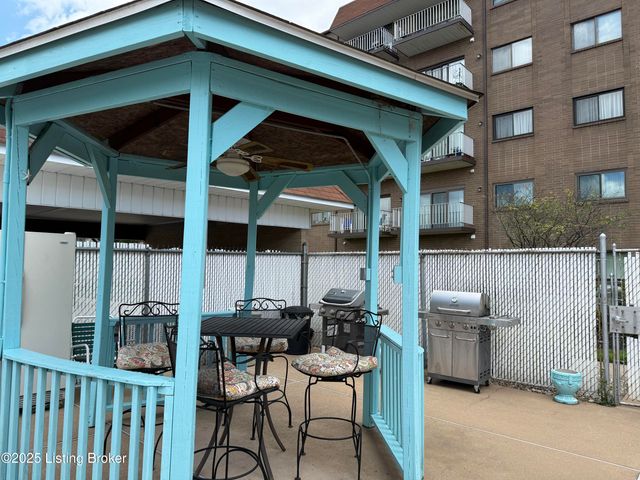 3030 Breckenridge Ln APT 536, Louisville, KY 40220