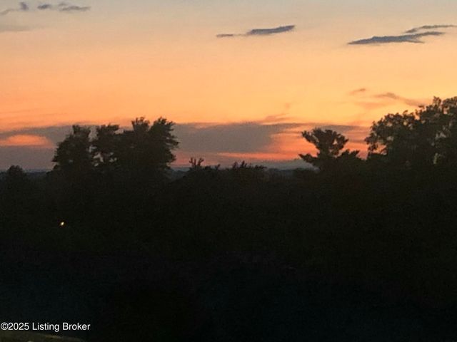 3030 Breckenridge Ln APT 536, Louisville, KY 40220