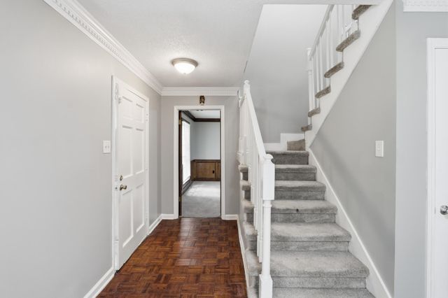 8074 S REGIS PL, Memphis, TN 38018