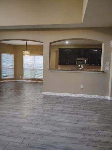 25211 Pineglen Terrace Drive, Spring, TX 77389