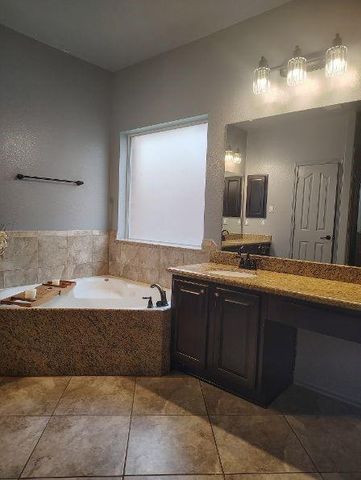 25211 Pineglen Terrace Drive, Spring, TX 77389