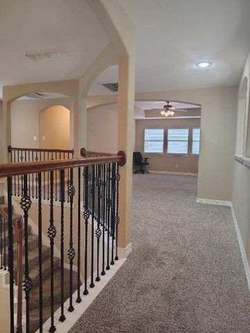 25211 Pineglen Terrace Drive, Spring, TX 77389