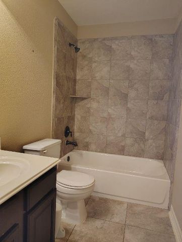 25211 Pineglen Terrace Drive, Spring, TX 77389