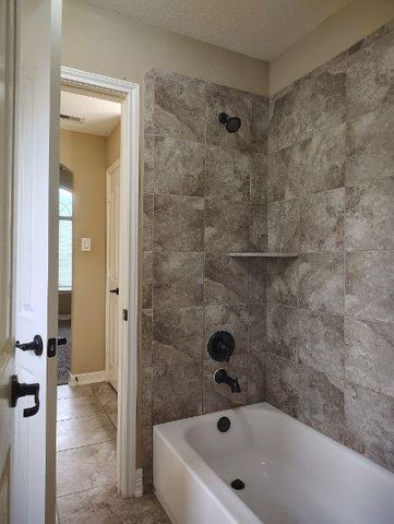 25211 Pineglen Terrace Drive, Spring, TX 77389