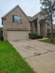 25211 Pineglen Terrace Drive, Spring, TX 77389