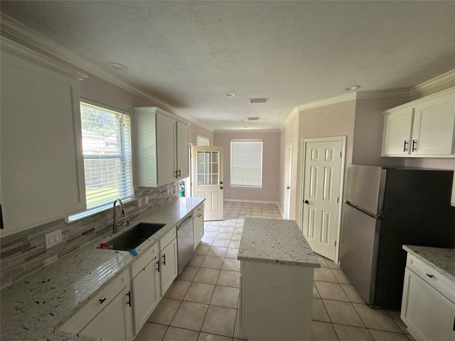 7819 Blue Stream Court, Houston, TX 77041