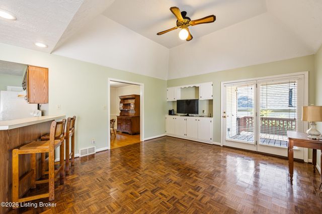 2021 Winston Ave, Louisville, KY 40205