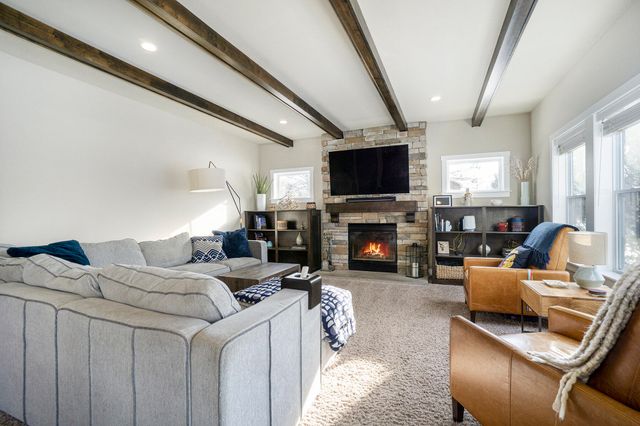 7656 Canyon Drive, Kalamazoo, MI 49009