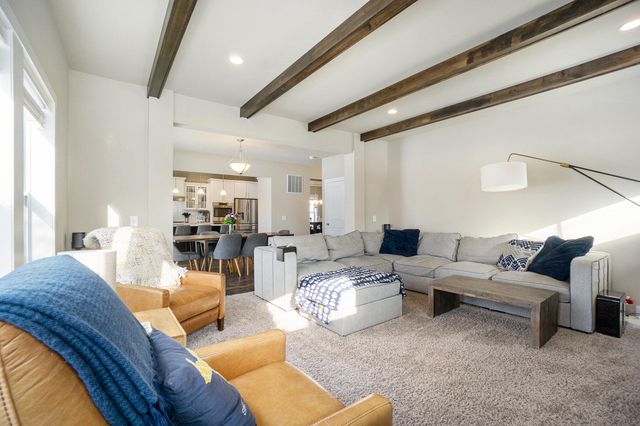 7656 Canyon Drive, Kalamazoo, MI 49009