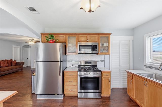 304 County Road 2260, Greenville, TX 75402