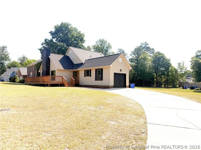 6391 Hawfield Drive, Fayetteville, NC 28303