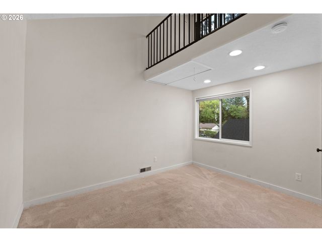 4264 HARVEY Way, Lake Oswego, OR 97035