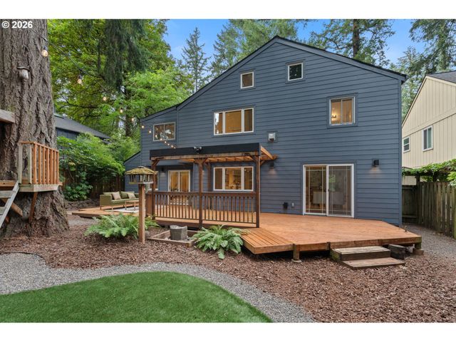 4264 HARVEY Way, Lake Oswego, OR 97035