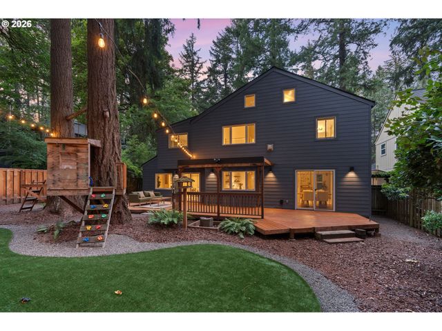 4264 HARVEY Way, Lake Oswego, OR 97035
