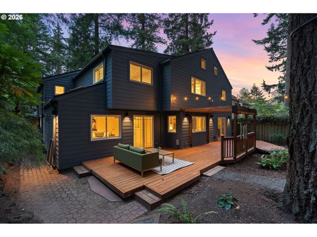 4264 HARVEY Way, Lake Oswego, OR 97035