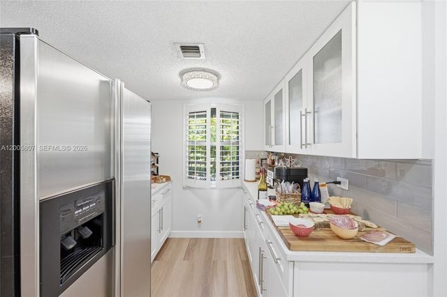 625 Oaks Drive 304, Pompano Beach, FL 33069