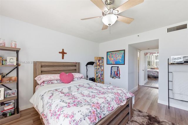 625 Oaks Drive 304, Pompano Beach, FL 33069